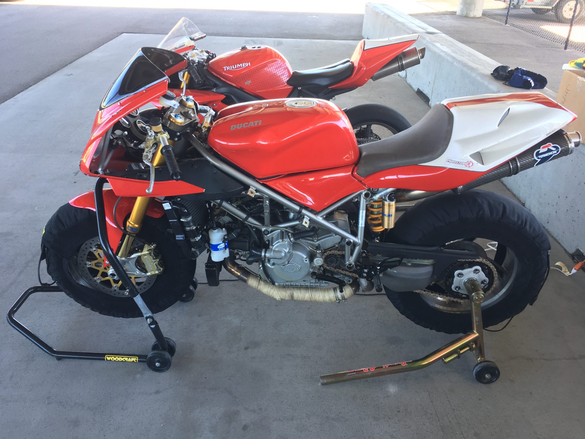 DUCATI TOUCH UP PAINT 749 996 998 999 ALL YEARS RED. 