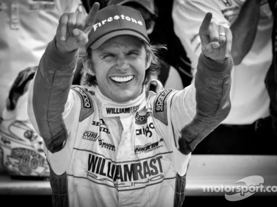Wheldon Wins the Indy 500