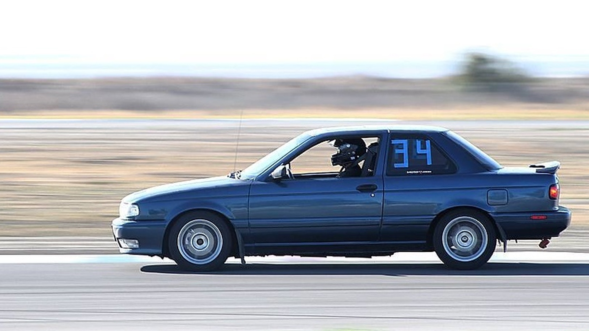 Nissan B13 Racing