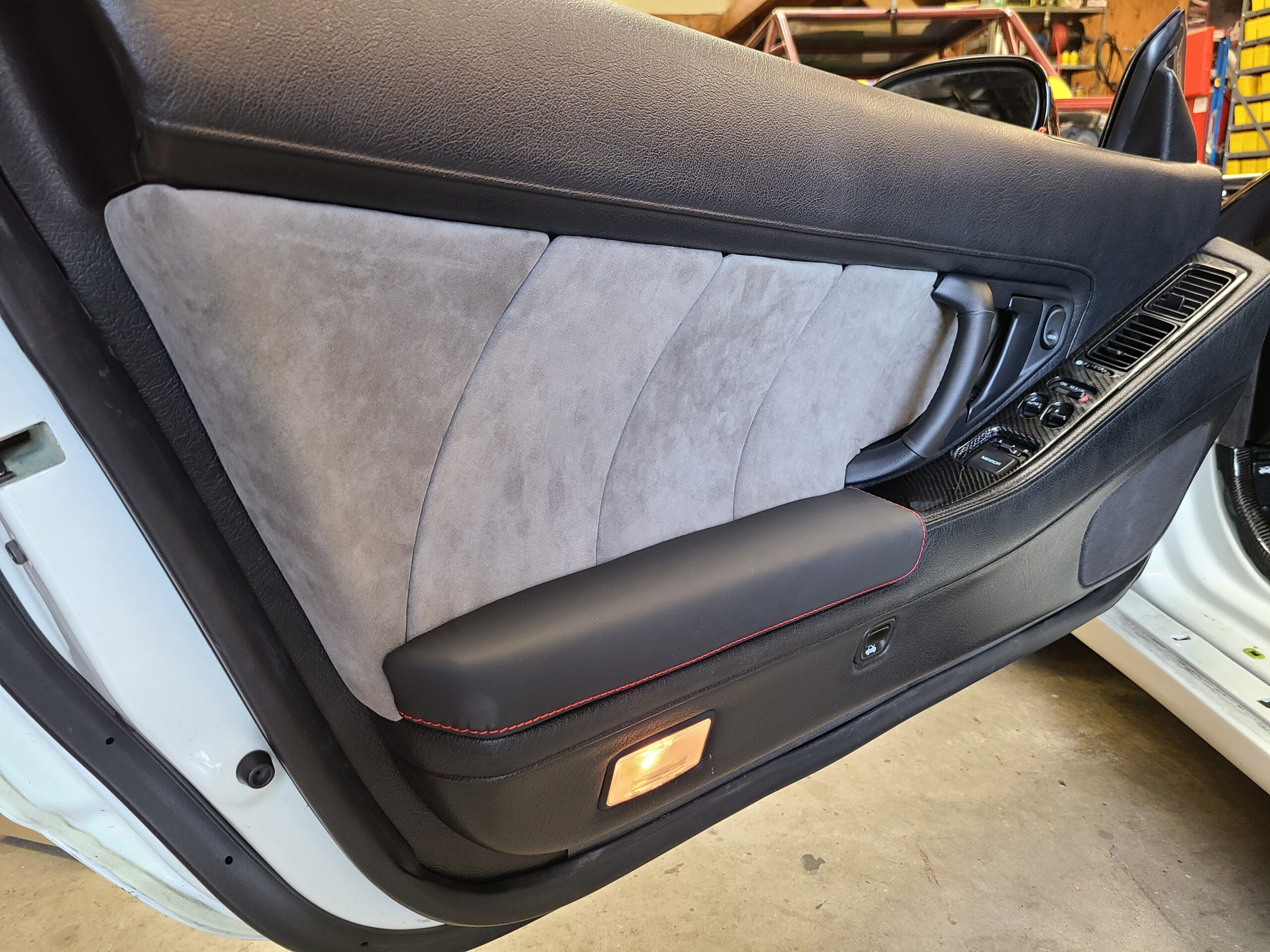 メンテナンス BUDDICA PHOENIX BODY BASE Project NSX Part 15 – Upgrading the Interior with Sweidit